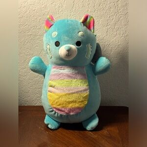 Squishmallows 14" Hug Mees Vanessa The Red Panda